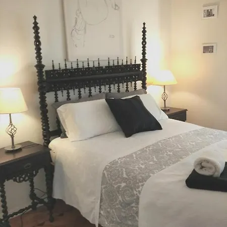 Sabrosa's Flat דירה ליסבון