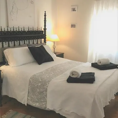 Sabrosa's Flat Апартаменти